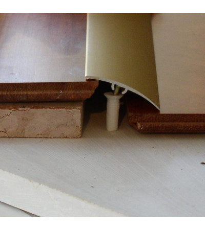 Trecere cu suruburi ascunse din aluminiu eloxat