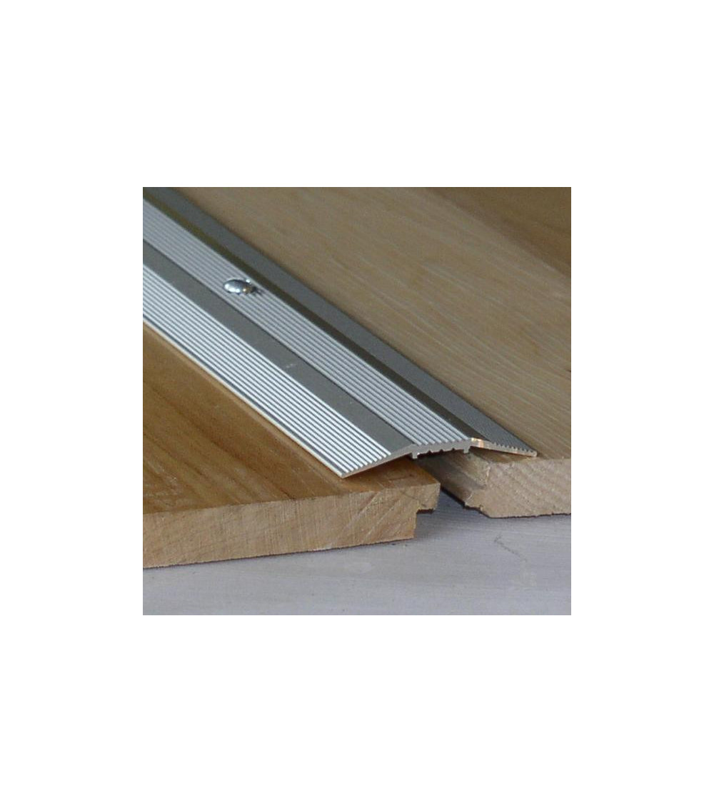 Trecere cu striații din aluminiu eloxat