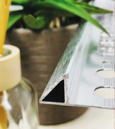 Coltar gresie sau faianta/Profil pentru margini de exterior din aluminiu